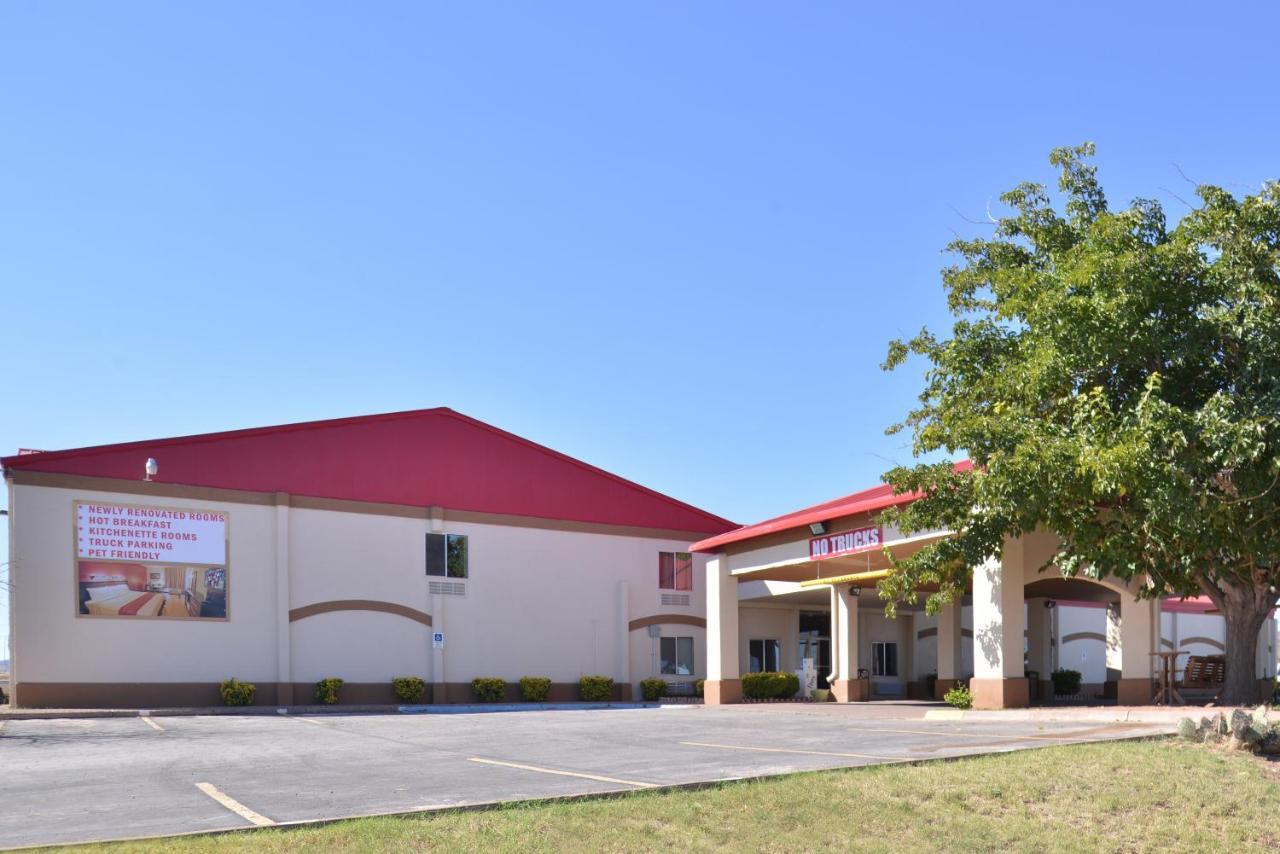 Red Roof Inn Van Horn Bagian luar foto